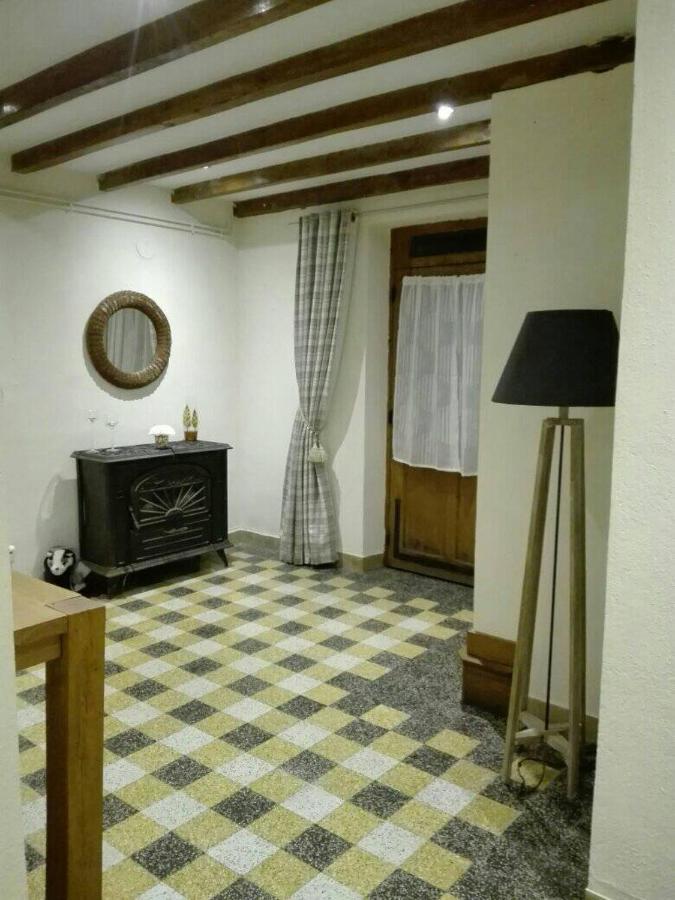 L'Esquilon Chambre D'Hote Bed & Breakfast Thiat ภายนอก รูปภาพ
