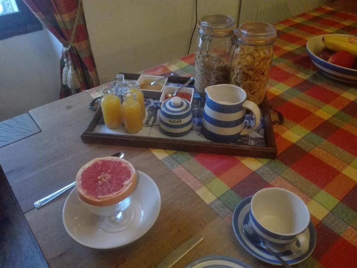 L'Esquilon Chambre D'Hote Bed & Breakfast Thiat ภายนอก รูปภาพ